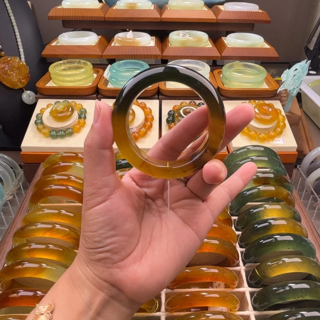 未镶嵌蛇纹石玉手镯54
