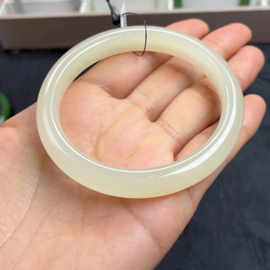 和田玉未镶嵌手镯高冰蜂蜜水57圈