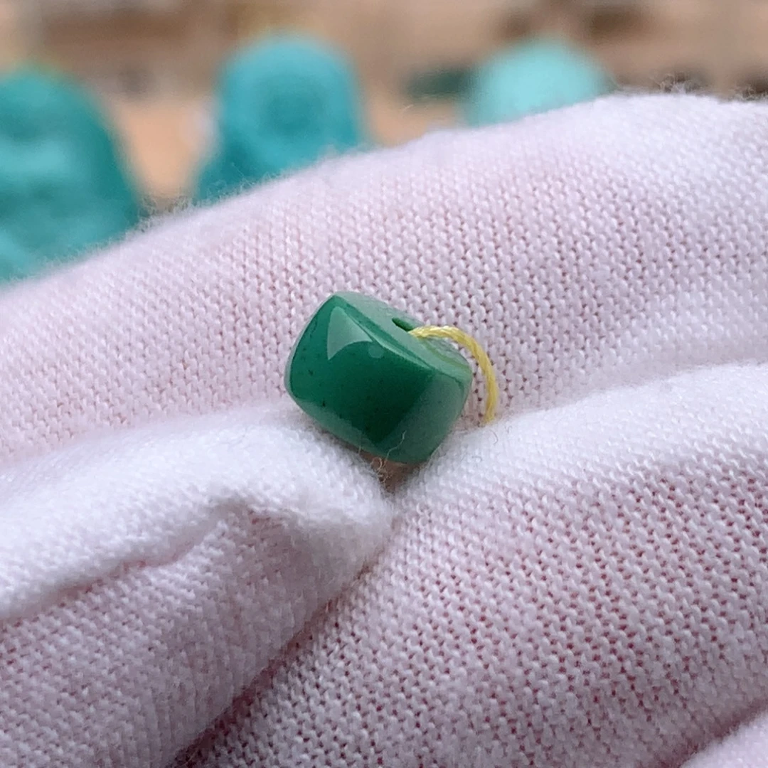 未镶嵌南红玛瑙珠宝奇石