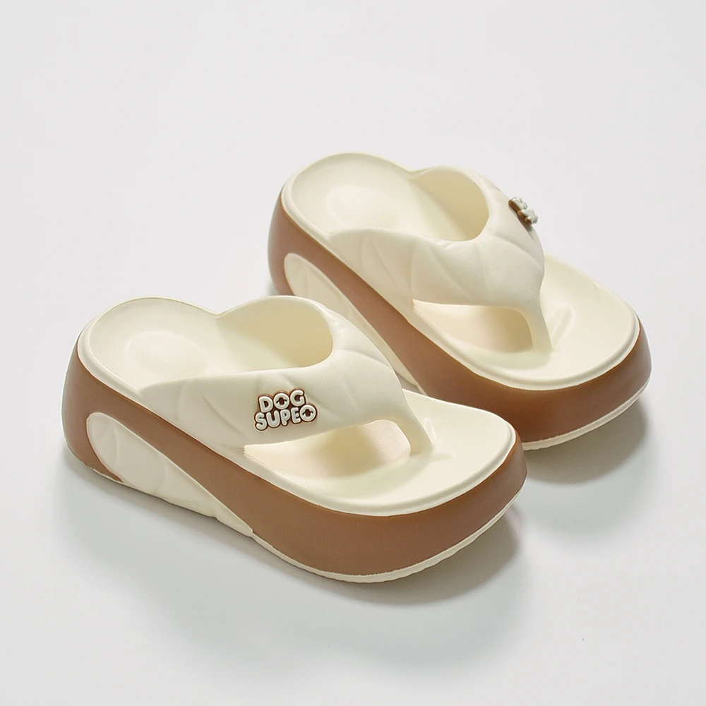 新款人字拖女夏季踩屎感防滑海边沙滩鞋夹脚厚底拖鞋女外穿凉拖