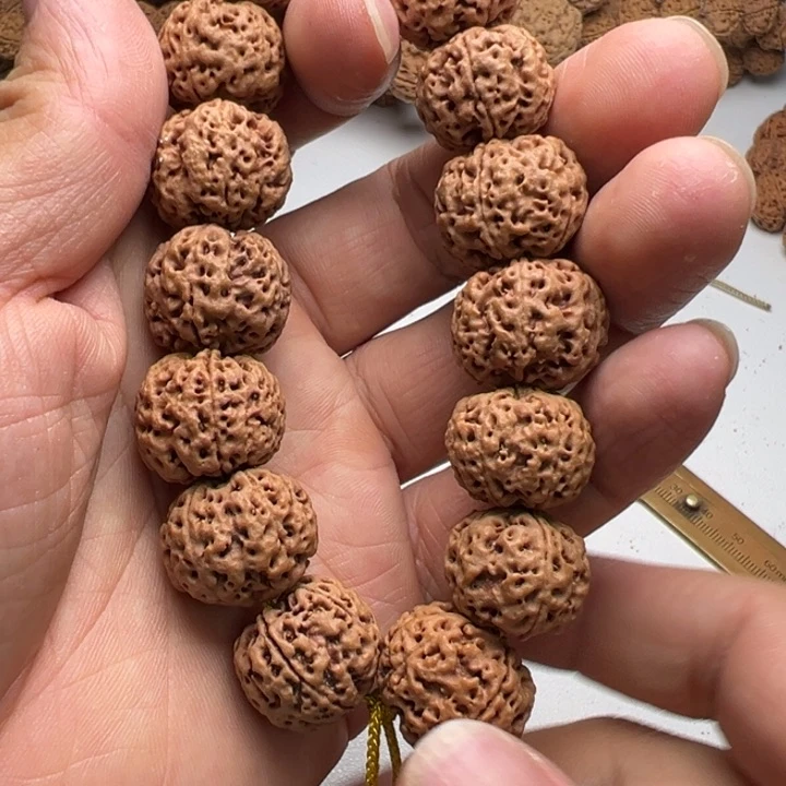 金刚菩提吊坠5瓣20铁子蜂窝