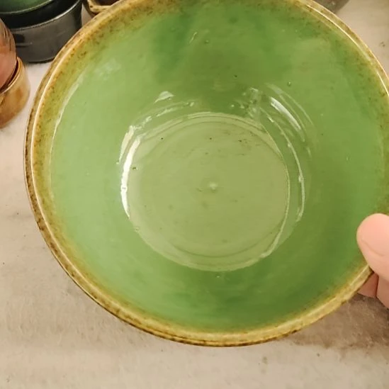 瓷片五厂，七厂各种摆件，瓷片，均有瑕疵！