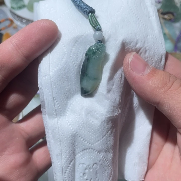 翡翠项链未镶嵌天然