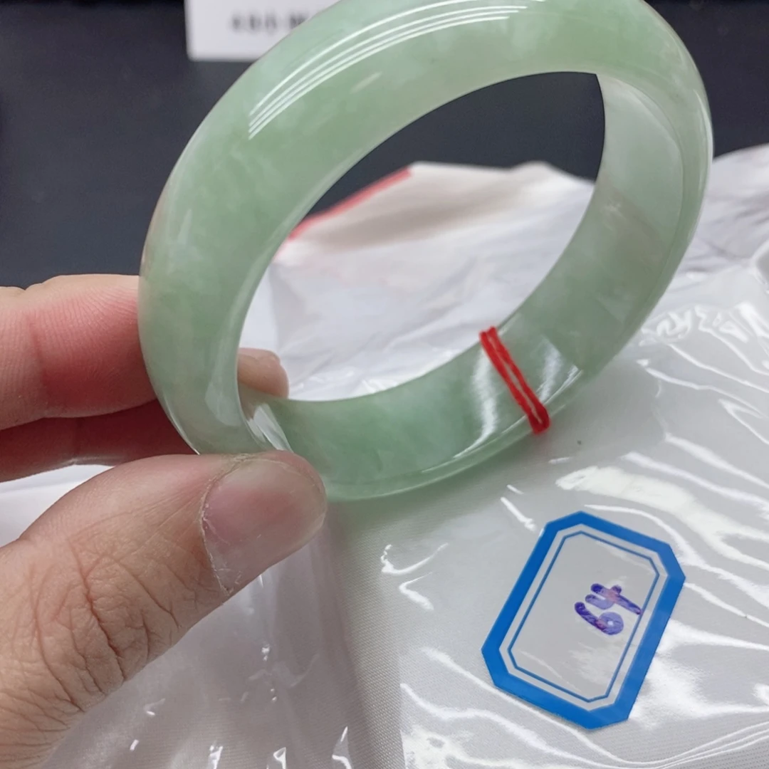 用***0岫玉未镶嵌手镯翡手镯64