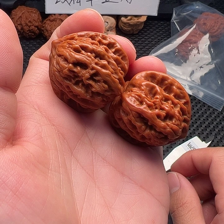 文玩核桃把件老款狮子头