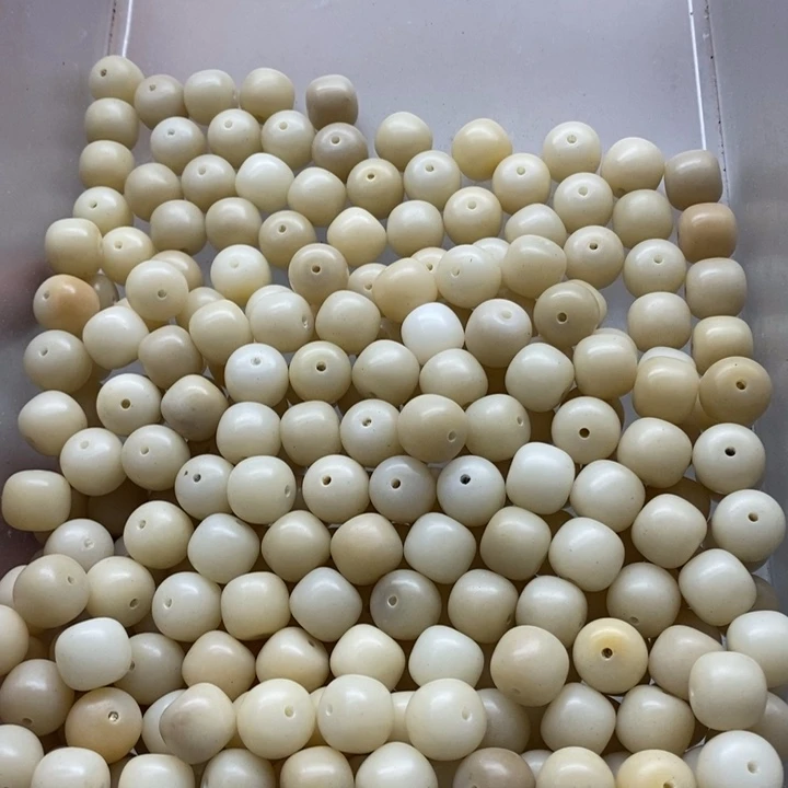 路***吊坠白玉菩提瑕疵13奶白254颗