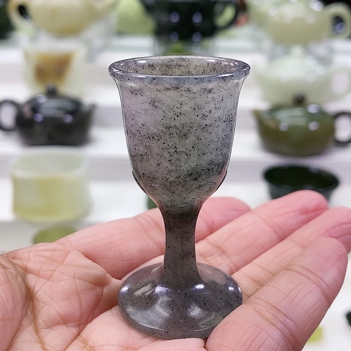 未镶嵌和田玉挂件茅台杯