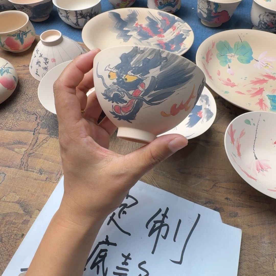 普洱杯景德镇龙纹纯手绘
