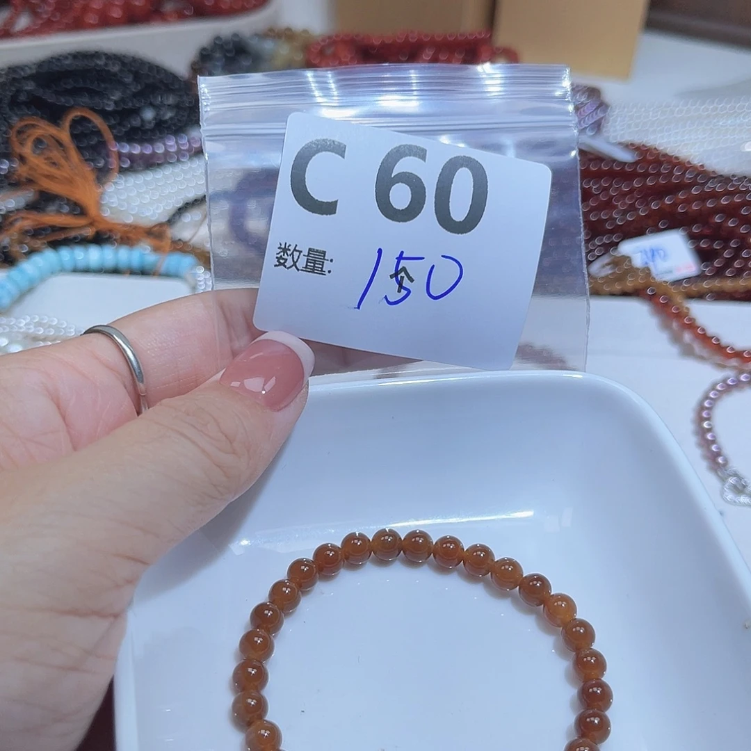 安****和田玉（糖玉）未镶嵌珠宝半成品C60。