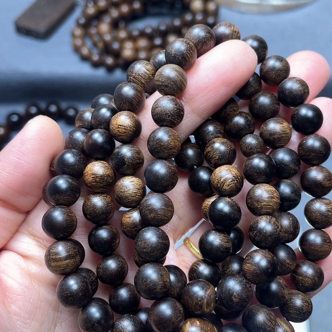 沉香手串白棋瘤疤0.8