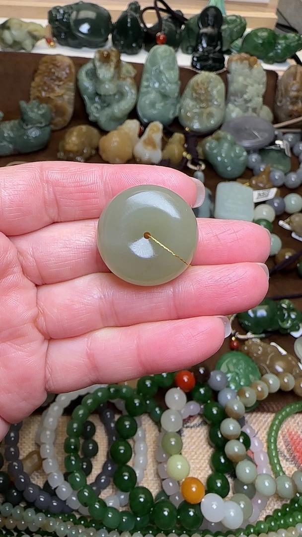 和田玉平安扣吊坠