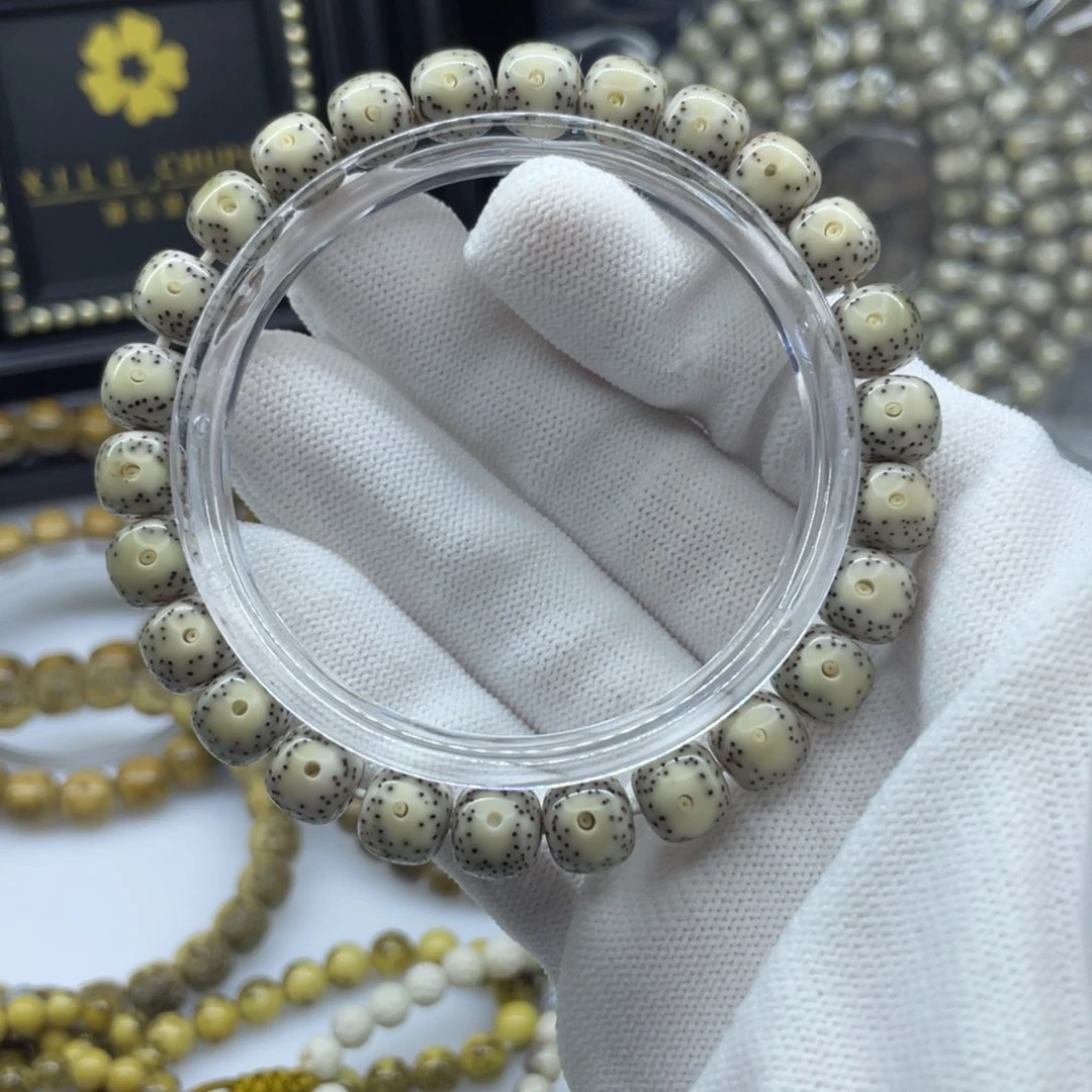 星月菩提吊坠21      9双留白大眼睛