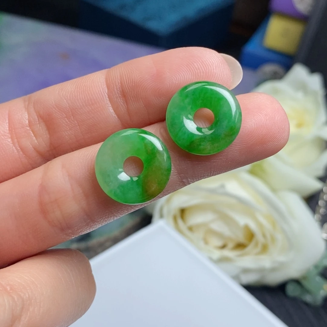 翡翠未镶嵌耳饰甜甜圈