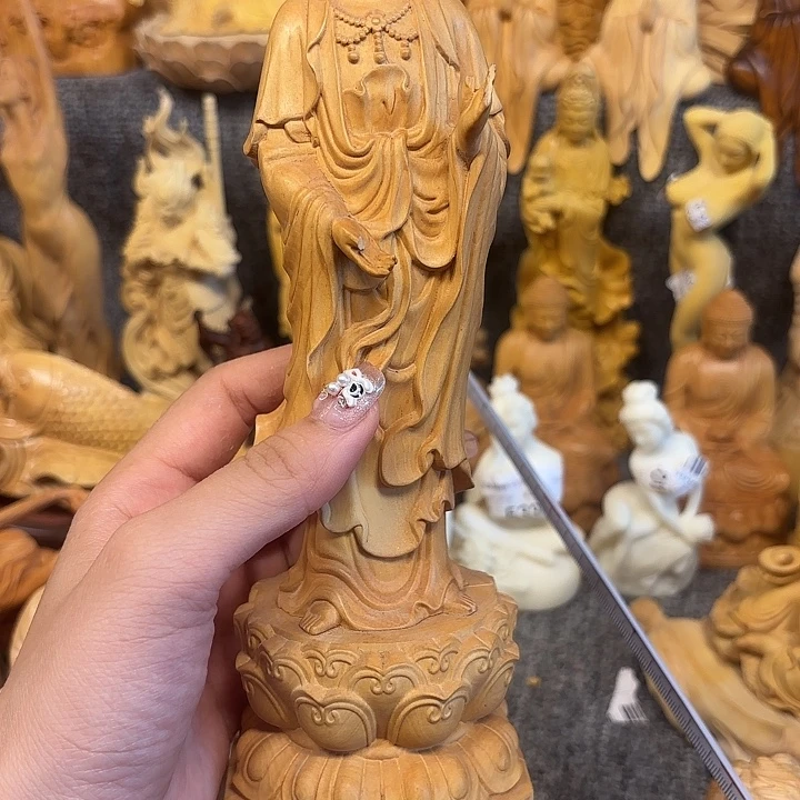 黄杨木黄杨木观音瑕疵