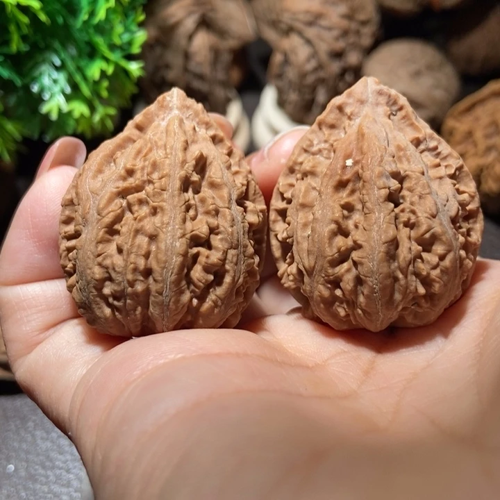 把件文玩核桃东北楸子小雪211