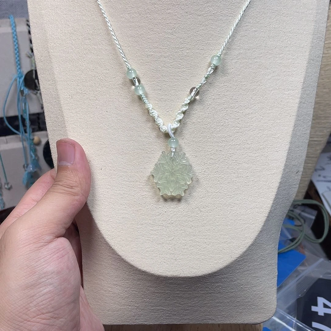 蛇纹石玉合金颈饰