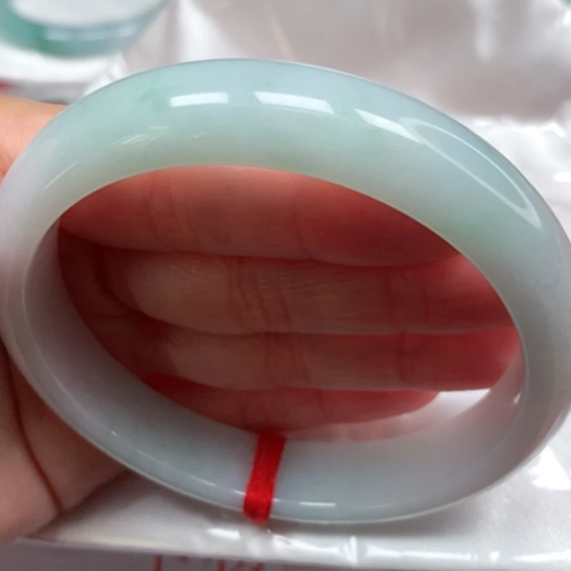 【闪购商品】翡翠手镯未镶嵌冰糯飘绿手镯6263圈54号