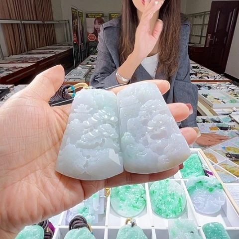 翡翠未镶嵌颈饰多样性随机发货