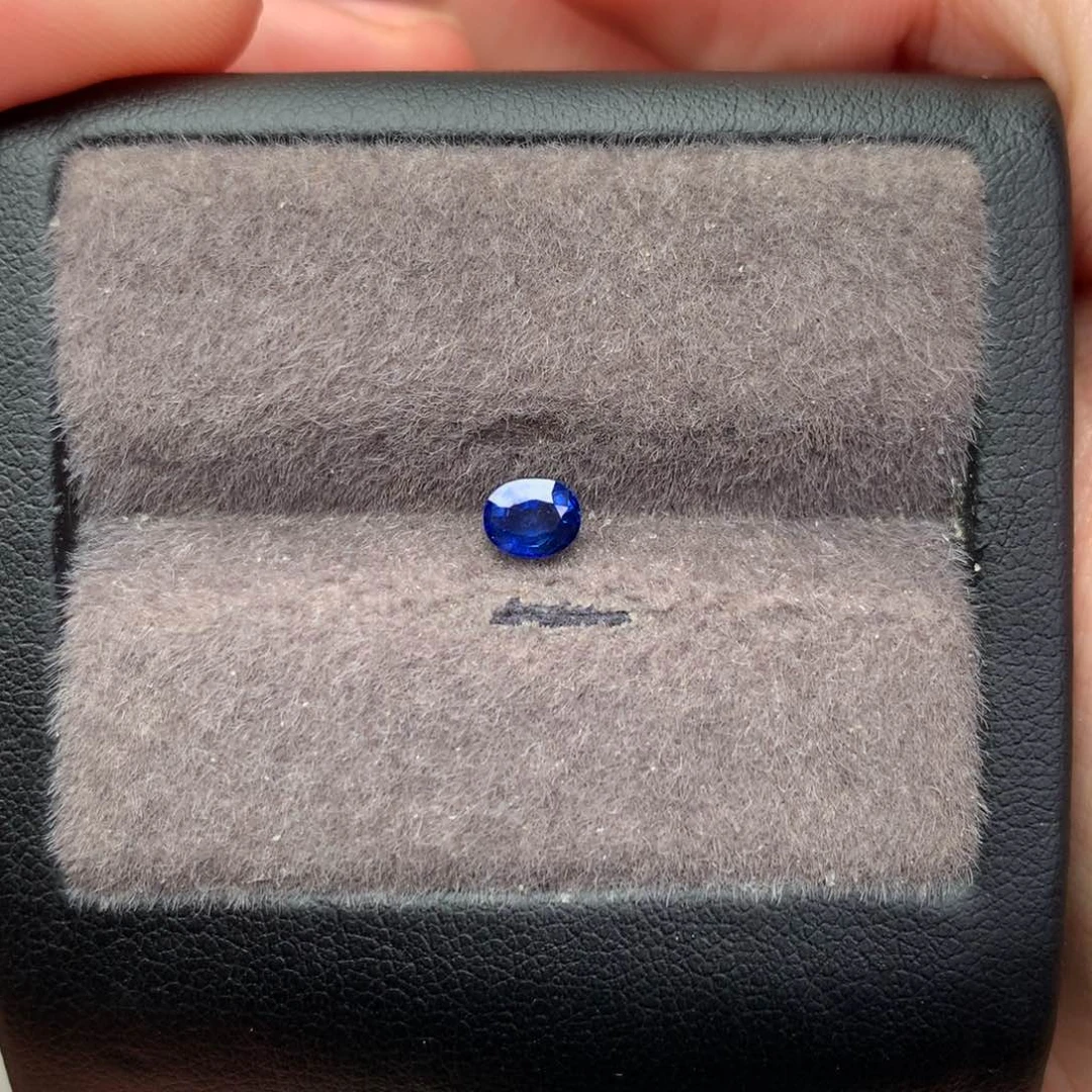 裸石蓝宝石4×5  0.655ct