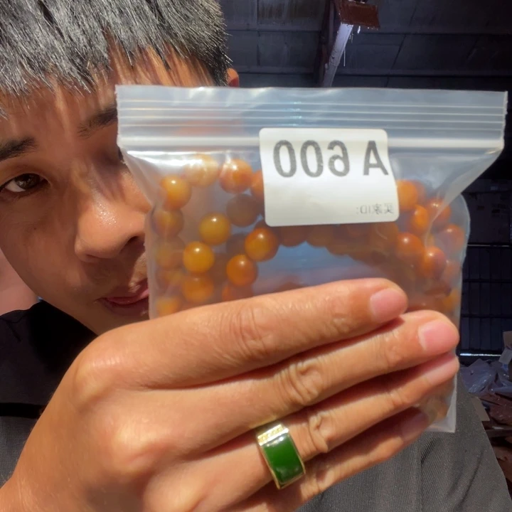 大叶紫檀（黑酸枝木类）600