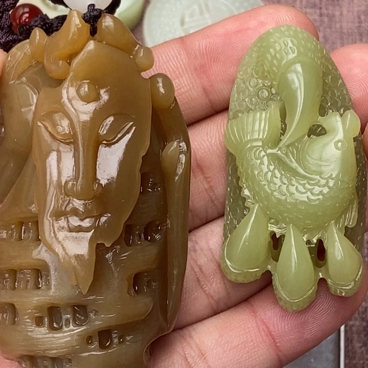 和田玉未镶嵌颈饰