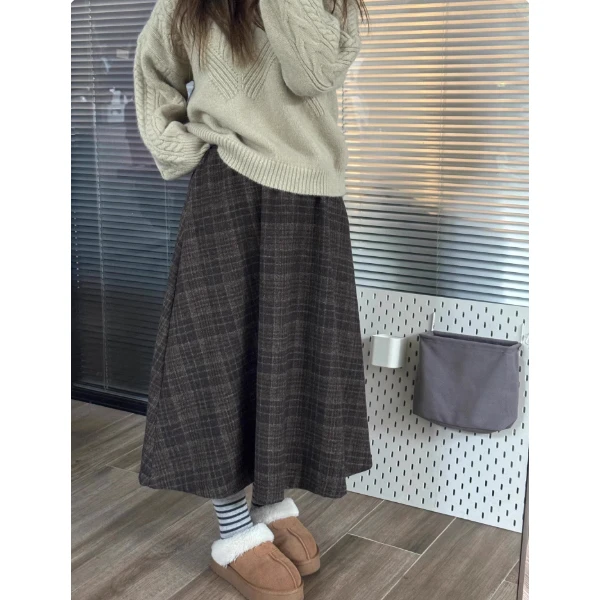 复古毛呢格子半身裙秋冬大码胖mm显瘦棕色a字长裙梨形伯克利裙子