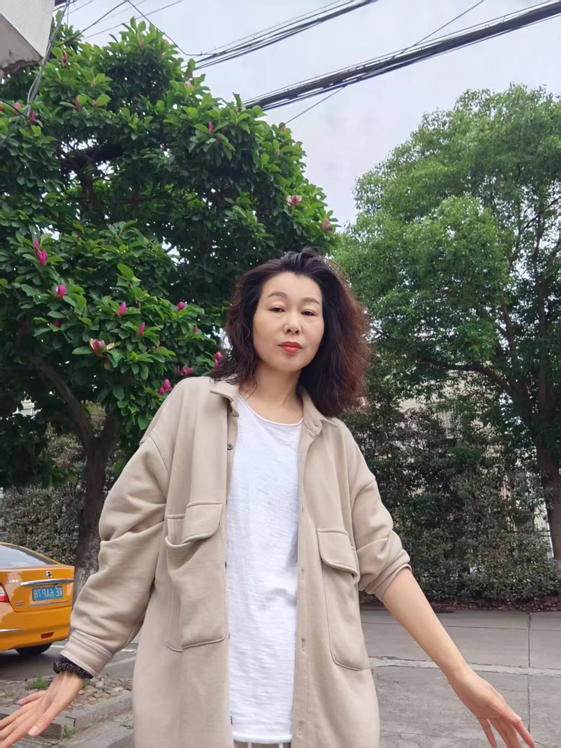 C069秋季新款女士宽松翻领长袖休闲衬衫大口袋外套