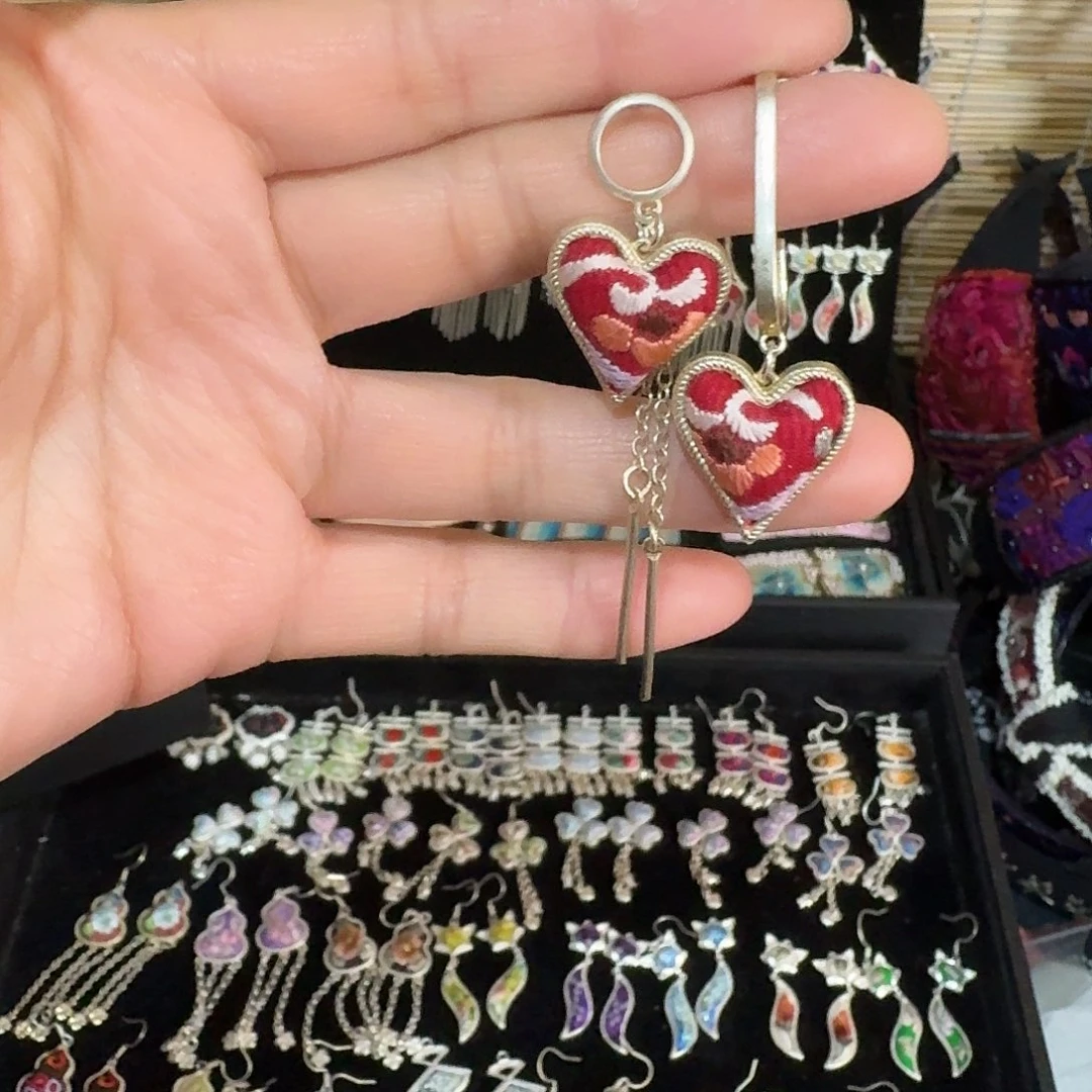 织绣民族风刺绣耳环