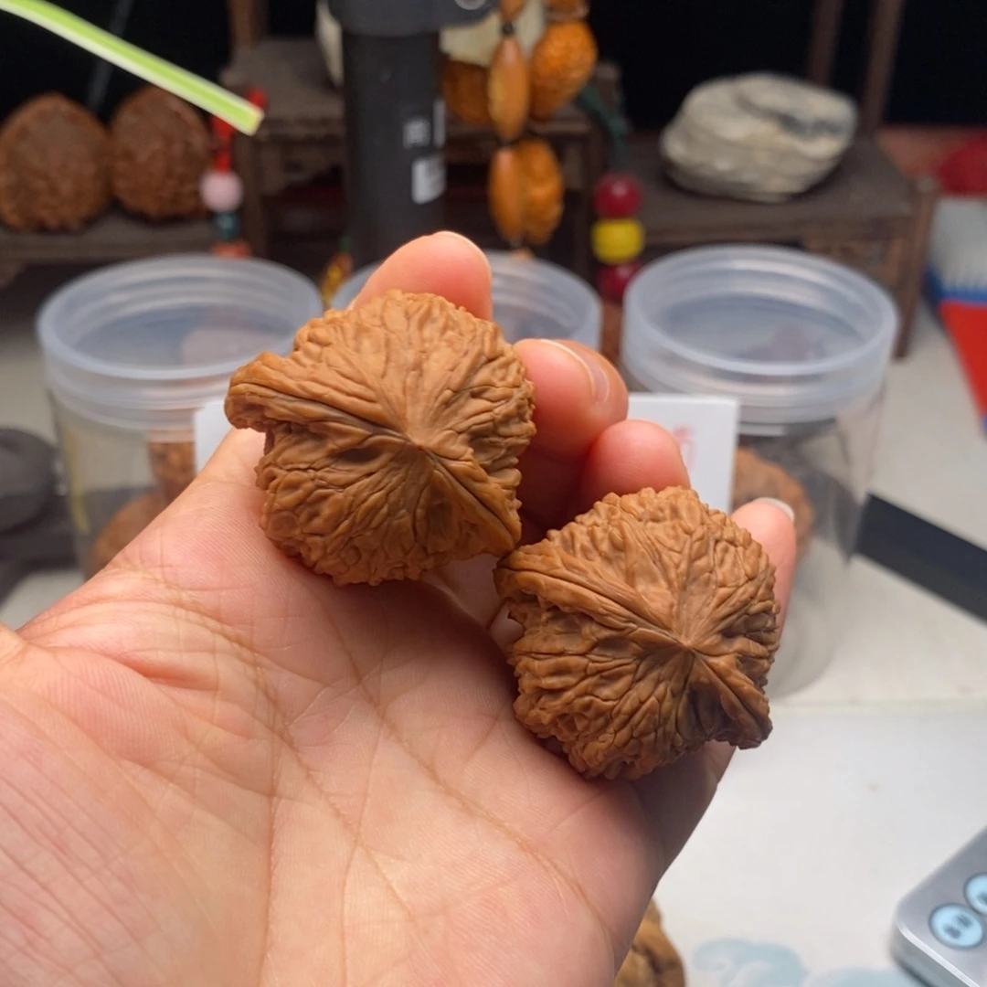 文玩核桃吊坠39山地磨