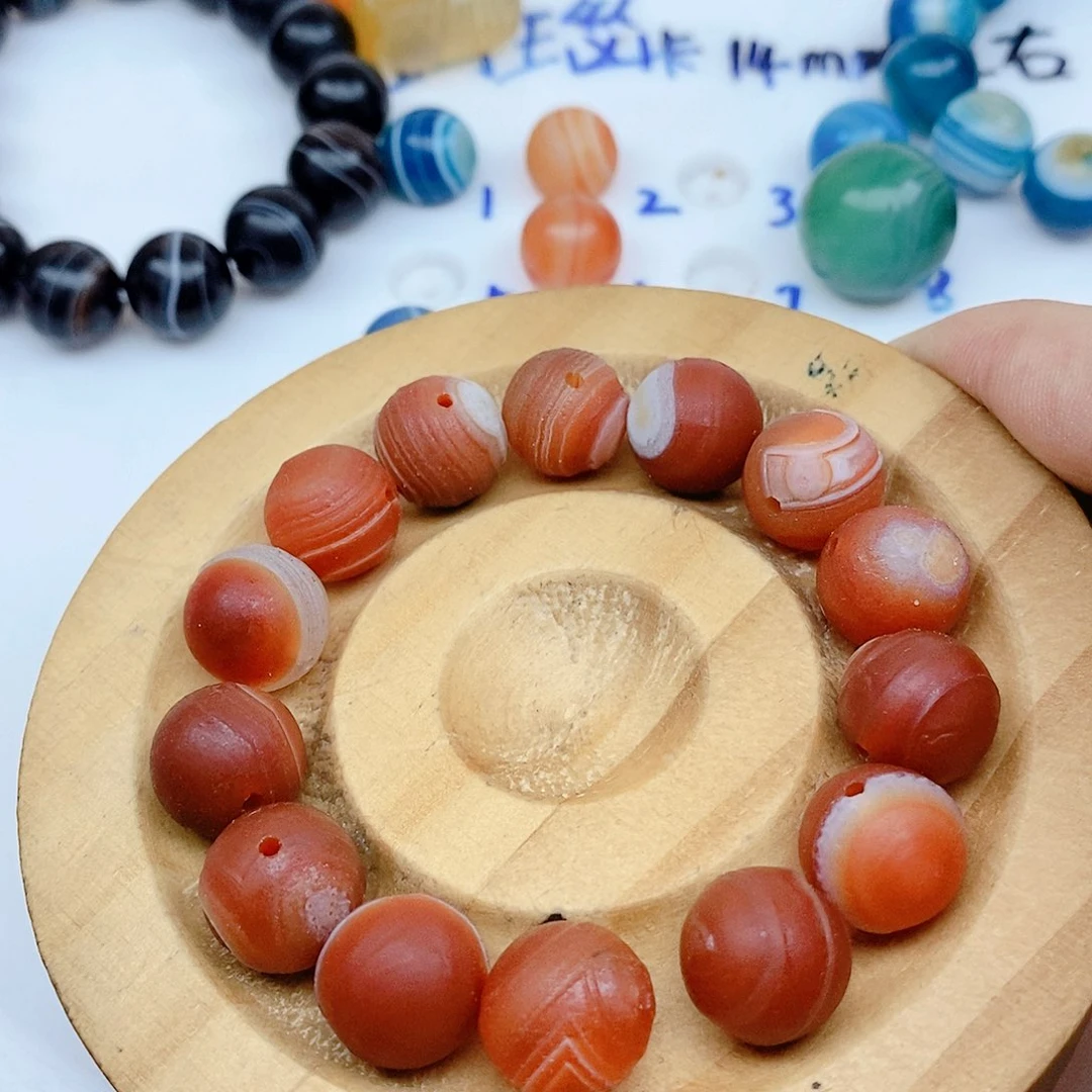 合金颈饰玛瑙/玉髓翡**家