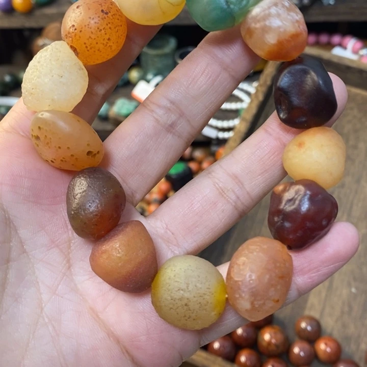 南红玛瑙颈饰未镶嵌曹*