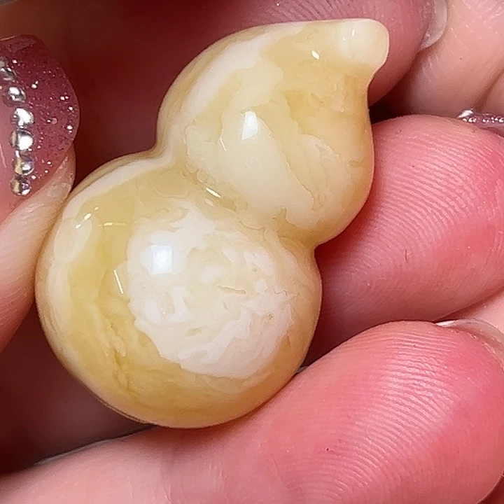 蜜蜡未镶嵌裸石698