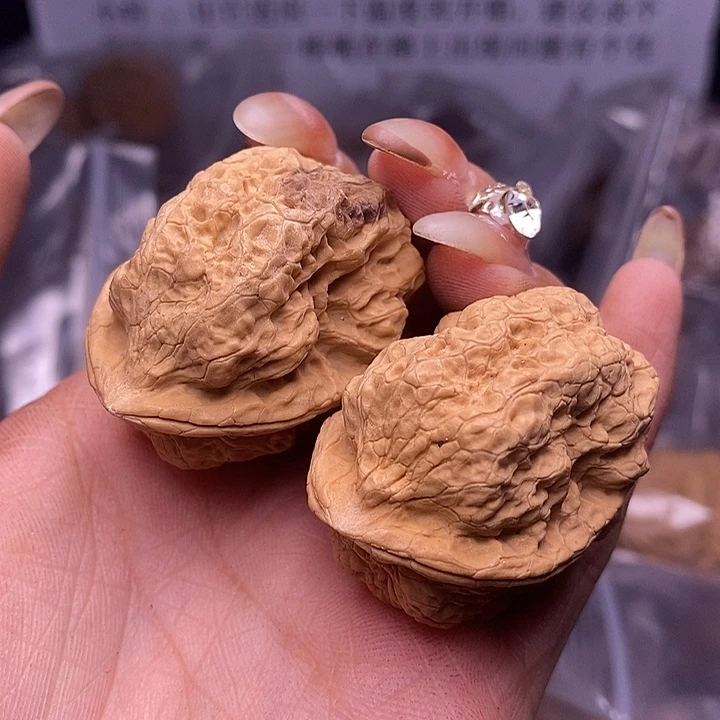 核桃云南野生铁核桃147号38mm
