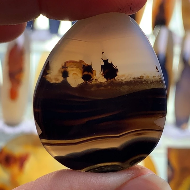 未镶嵌玛瑙/玉髓珠宝半成品136有瑕