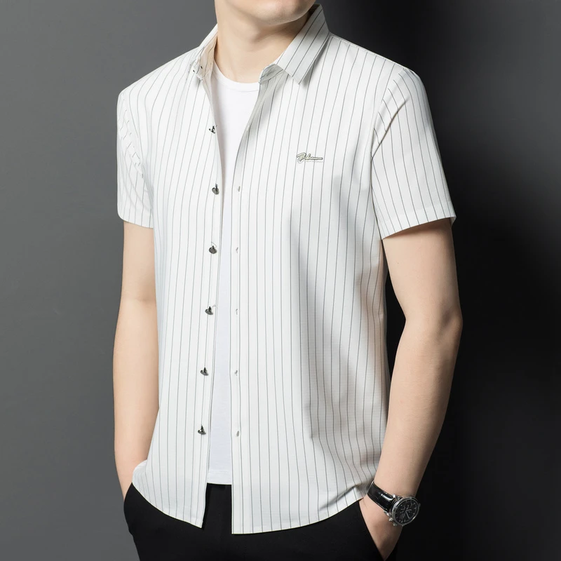 2025夏季新款男士竖条纹时尚短袖衬衫休闲薄款寸衫上衣服烫钻衬衣