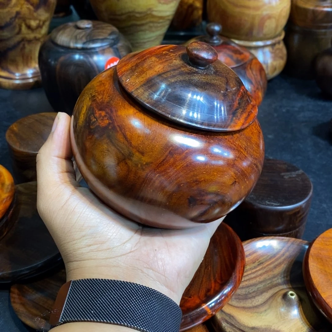 霓***衣罐子一个特价包邮