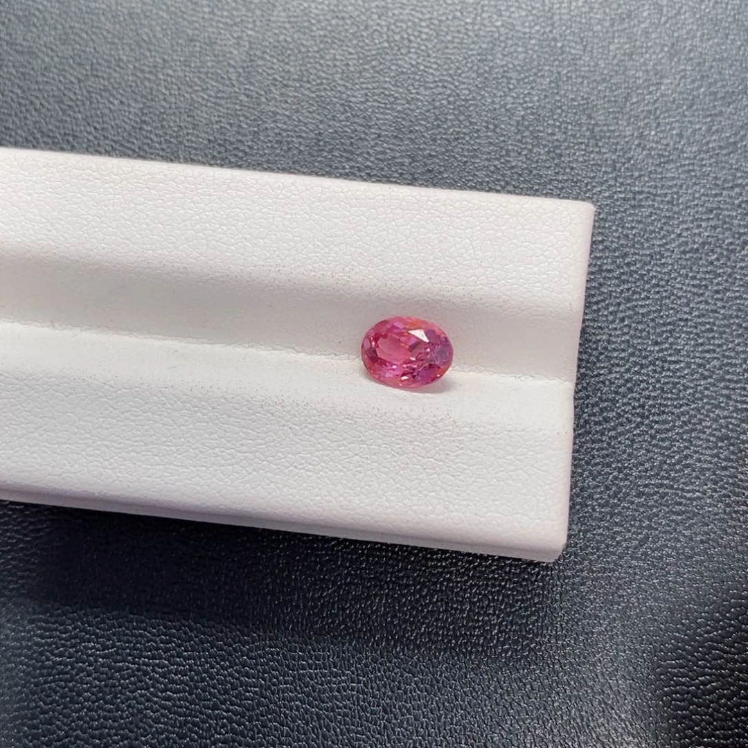 尖晶石裸石未镶嵌1.44帕帕色