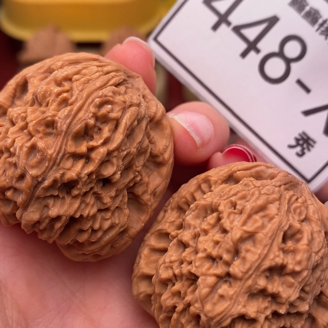 把件桃核南疆40，……