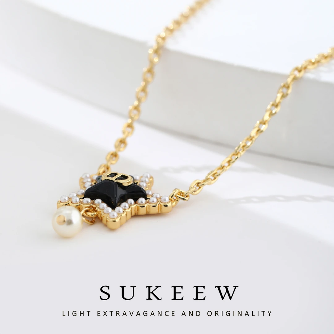 SUKEEW/酥可 镀k金 复古轻奢时尚星星精致项链765104