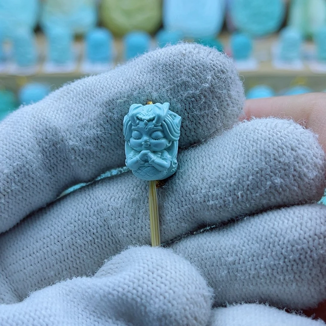 绿松石未镶嵌珠宝奇石