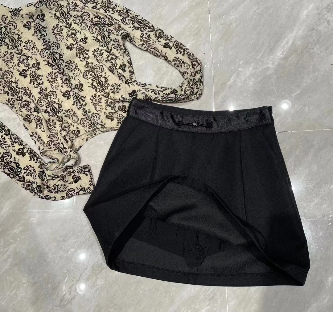 D.cousin女秋冬季高腰A字型短裙显瘦百搭短裙2102