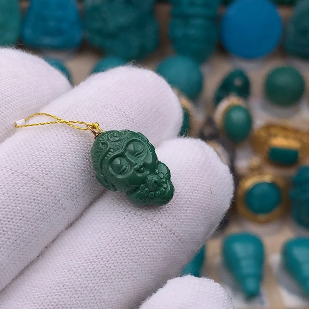 未镶嵌绿松石珠宝奇石