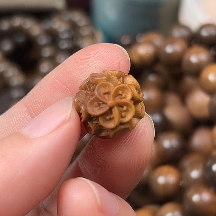 檀香木其他花圆珠15mm