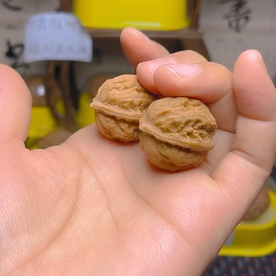 吊坠文玩核桃野生