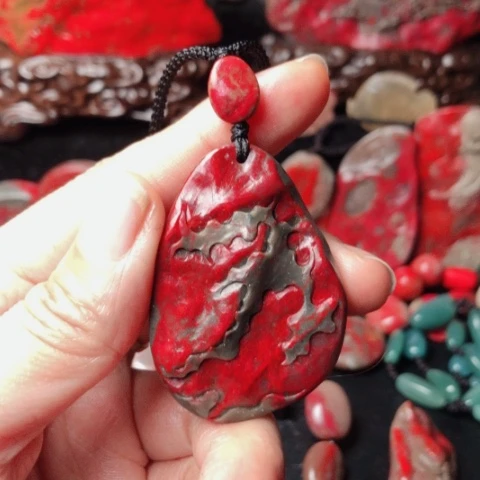 懒***书昌化鸡血石昌化鸡血石挂件