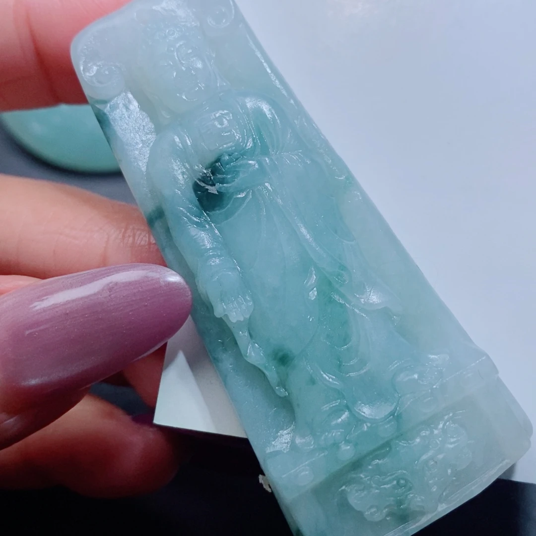 未镶嵌吊坠定制翡翠