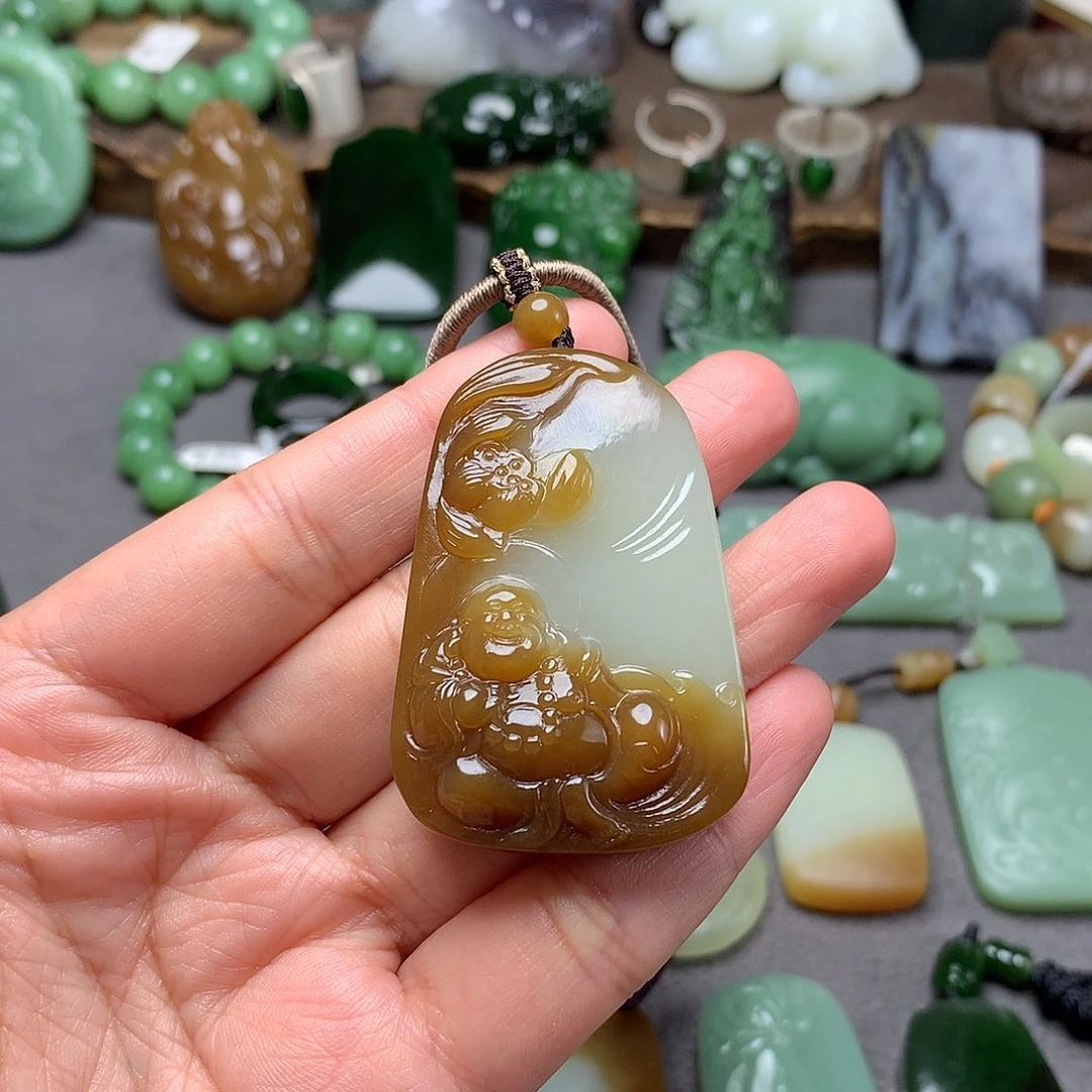 和田玉颈饰未镶嵌