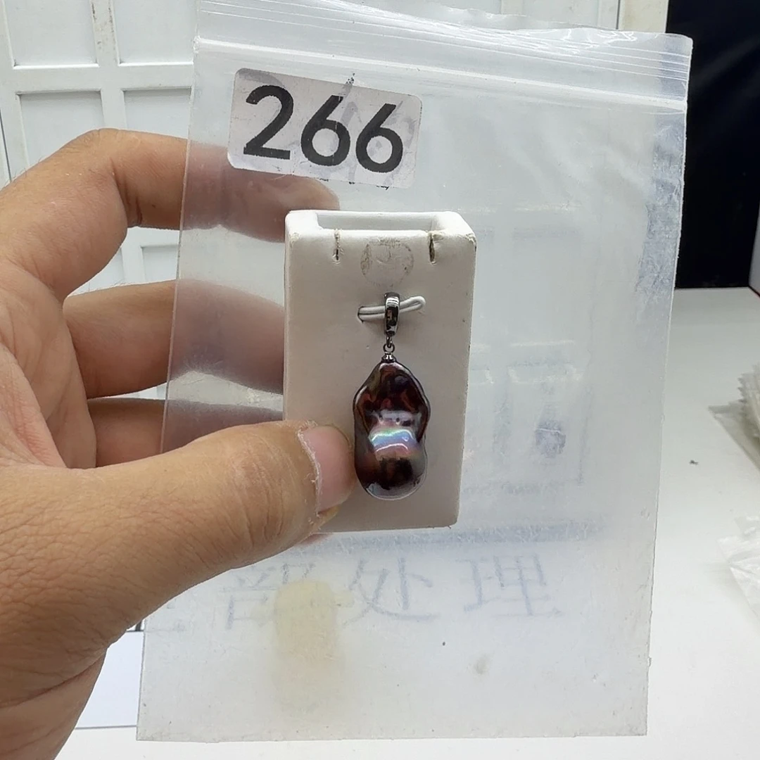 合金淡水珍珠颈饰