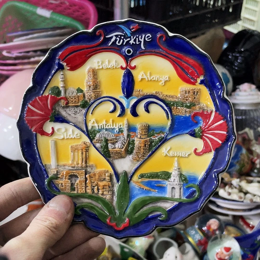 摆件   磕碰。封釉。