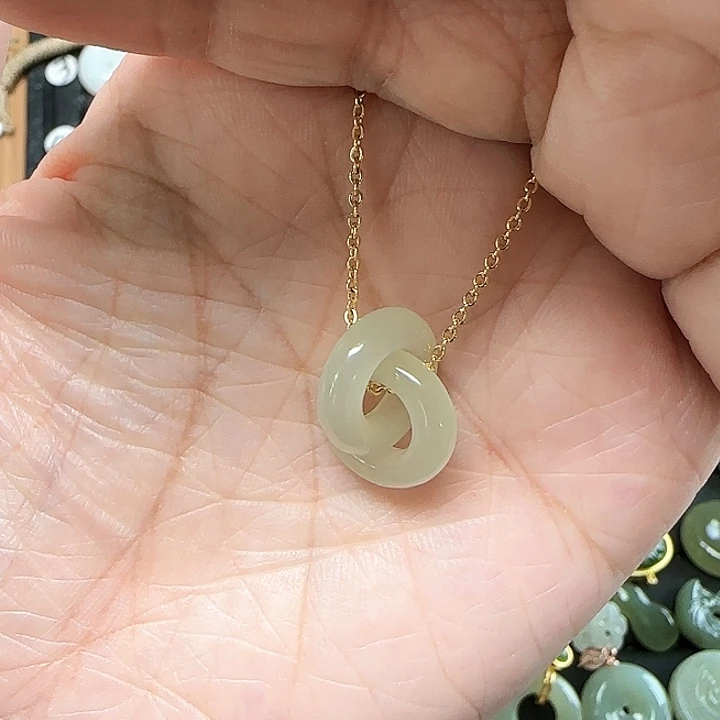 和田玉未镶嵌吊坠(不含链)